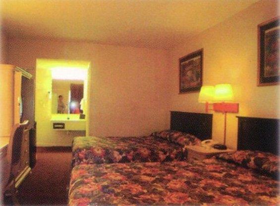 Houston Inn And Suites Стая снимка