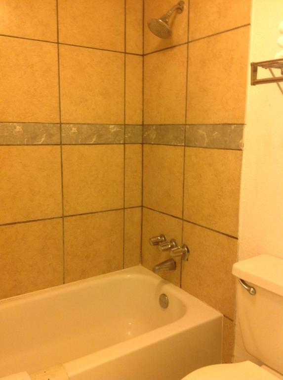 Houston Inn And Suites Стая снимка